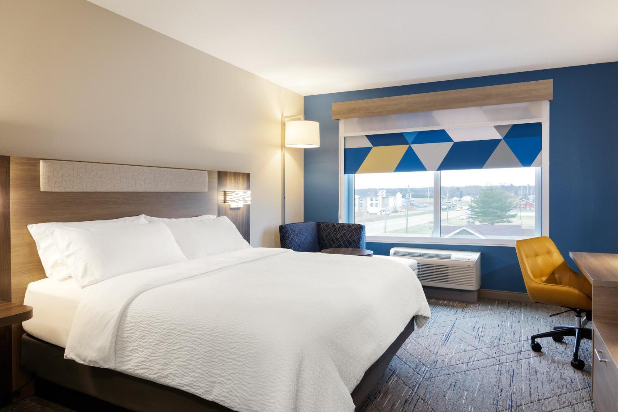 Holiday Inn Express & Suites Brady By Ihg Dış mekan fotoğraf